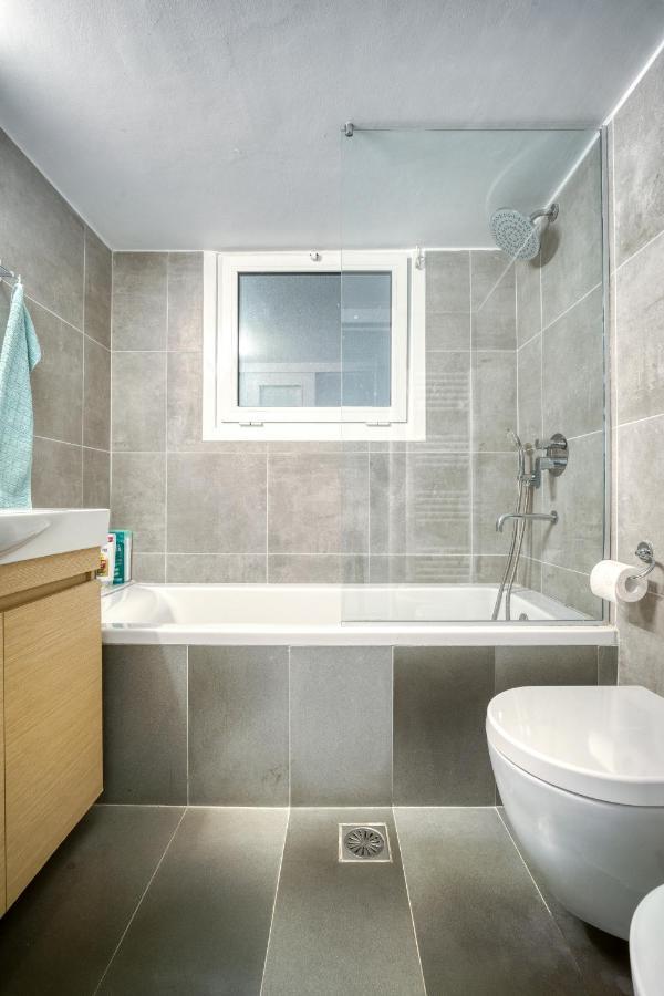 Bright Spacious Luxury Apartment In Prime Central Atene Esterno foto