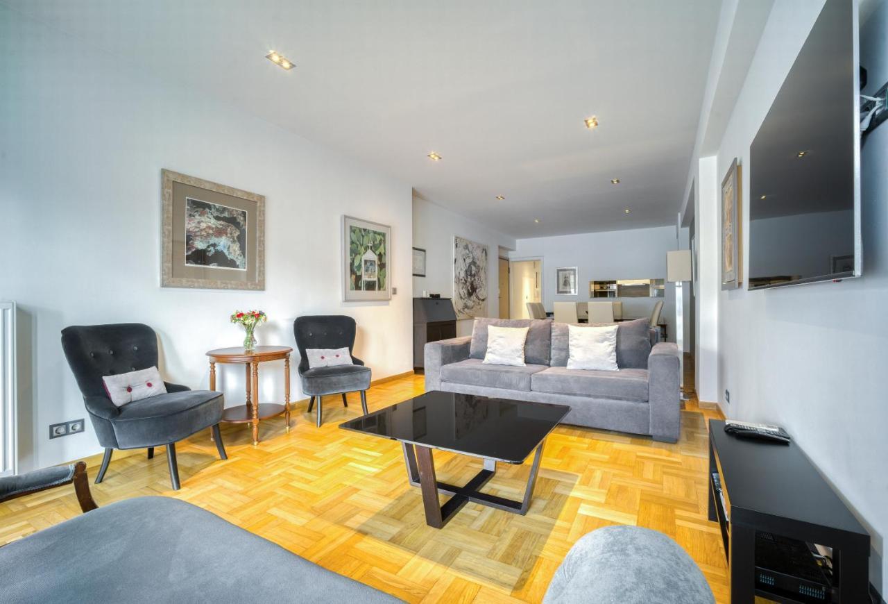 Bright Spacious Luxury Apartment In Prime Central Atene Esterno foto