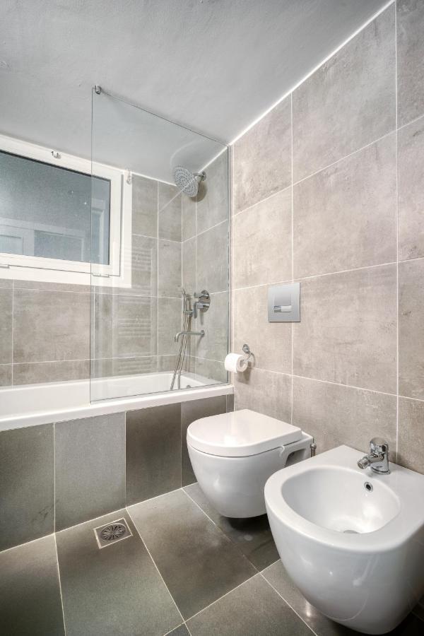 Bright Spacious Luxury Apartment In Prime Central Atene Esterno foto