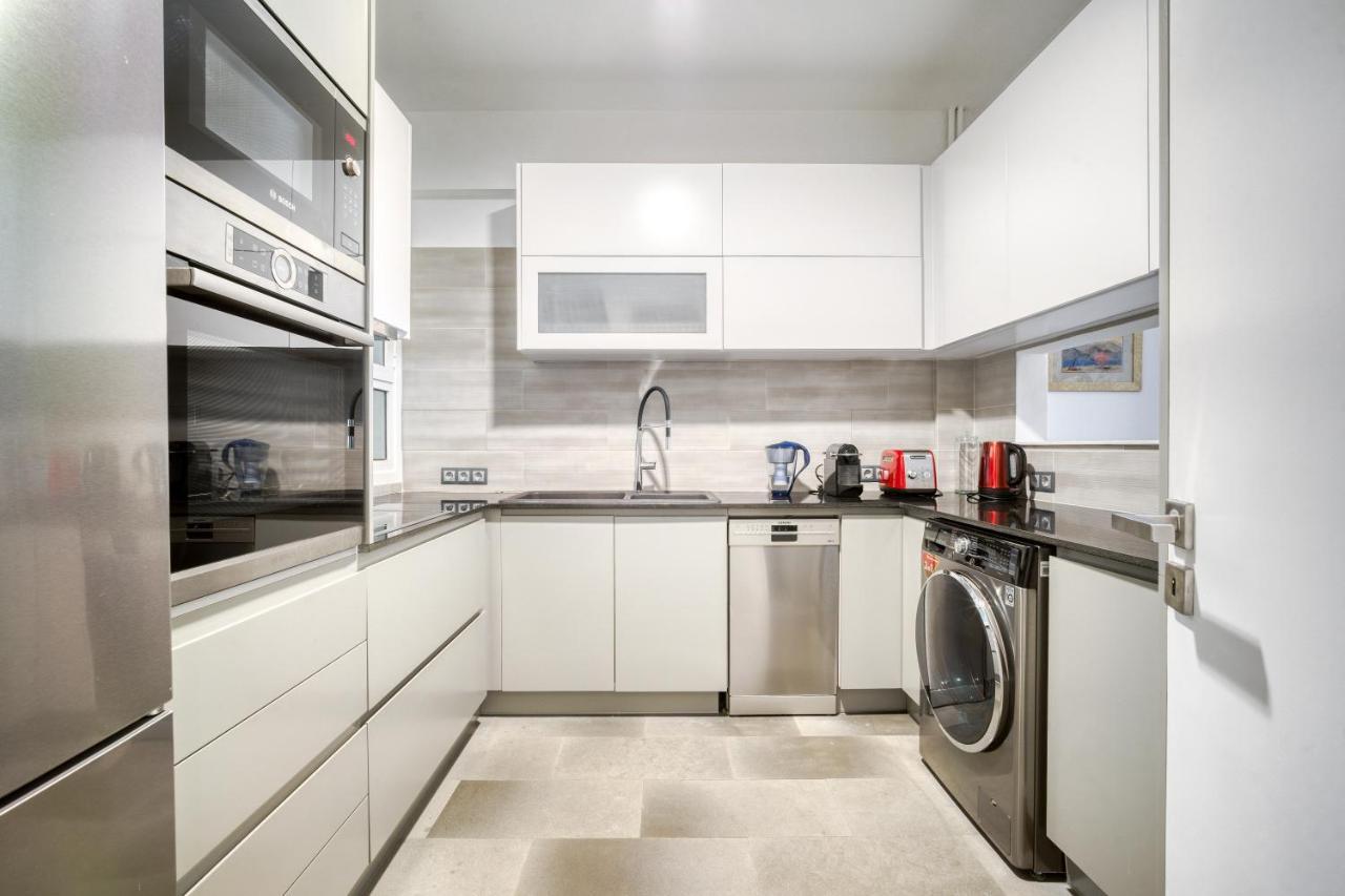 Bright Spacious Luxury Apartment In Prime Central Atene Esterno foto